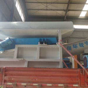單車位振動式砂石分離機發往濟南